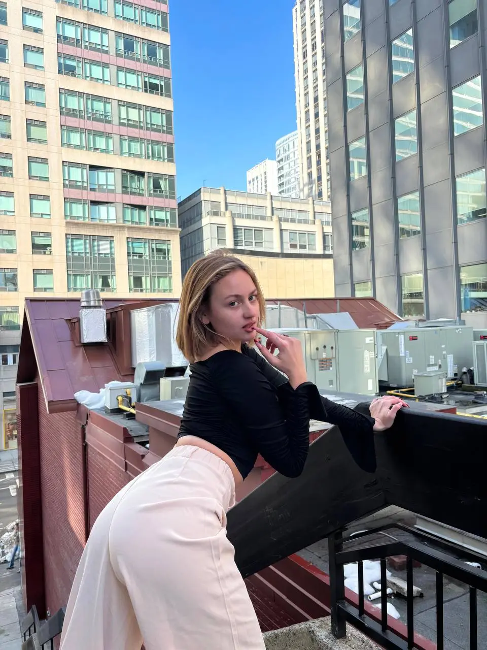 featured onlyfans girl